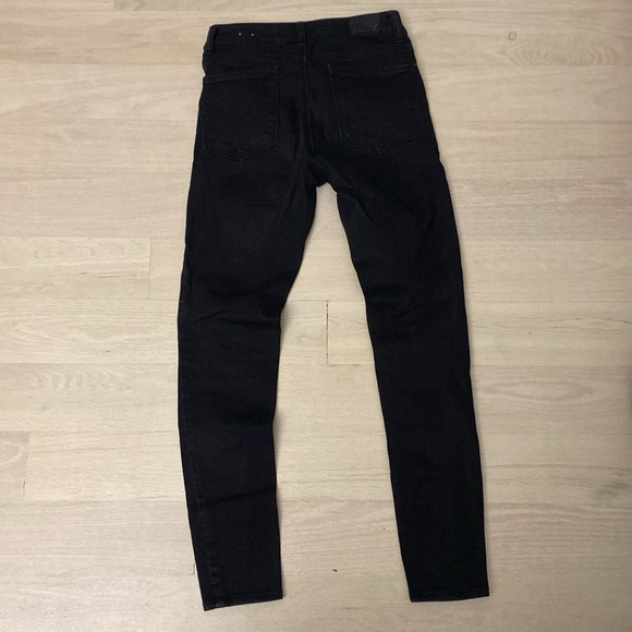 American Eagle - Size 0 Short - Super Super Stretch - Black Jeans - Picture 3 of 6